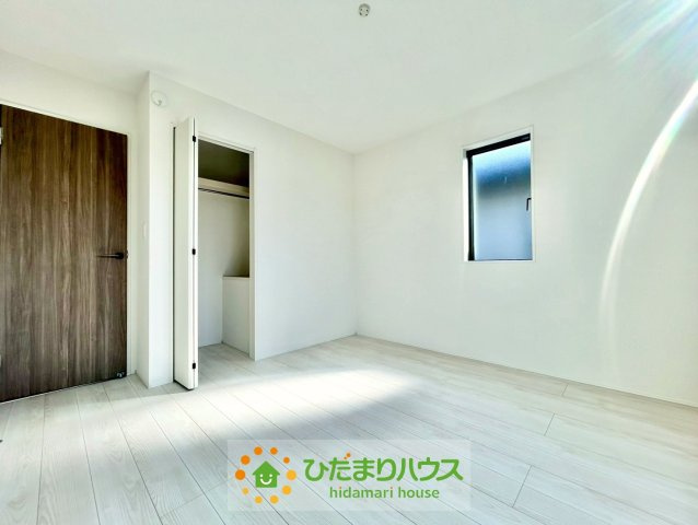 久喜市南７期　新築一戸建て　02　グラファーレの収納
