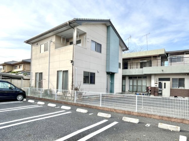 【中古戸建】太田市藪塚町の外観|■外観｜閑静な住宅街で始める新しい暮らし♪開放的な毎日をあなたへ(^^♪
