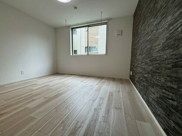 クレストタップ名古屋ウエストの居間・リビング