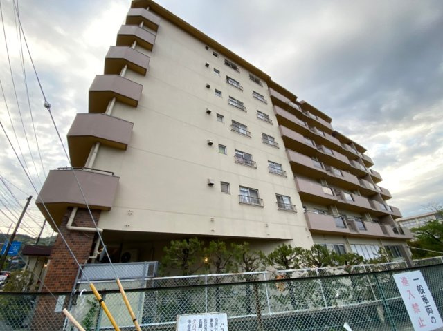 タウンハイツ嵐山の外観