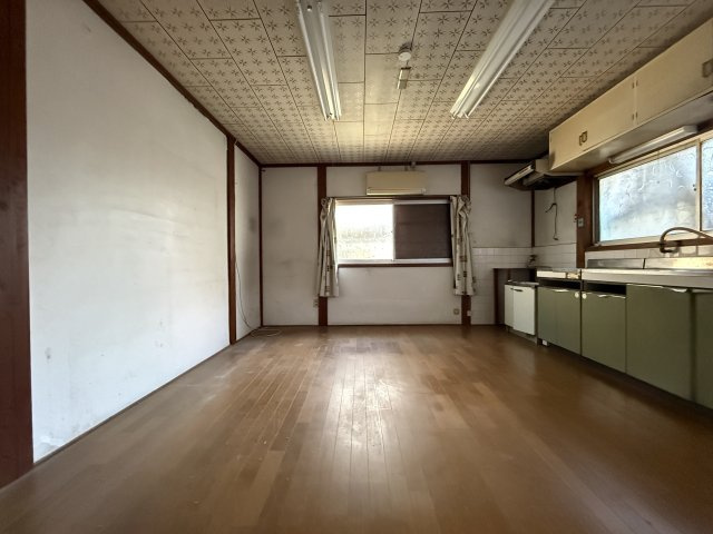 粟生新家　戸建住宅の居間・リビング