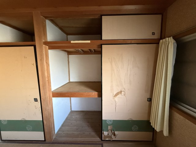 粟生新家　戸建住宅の収納