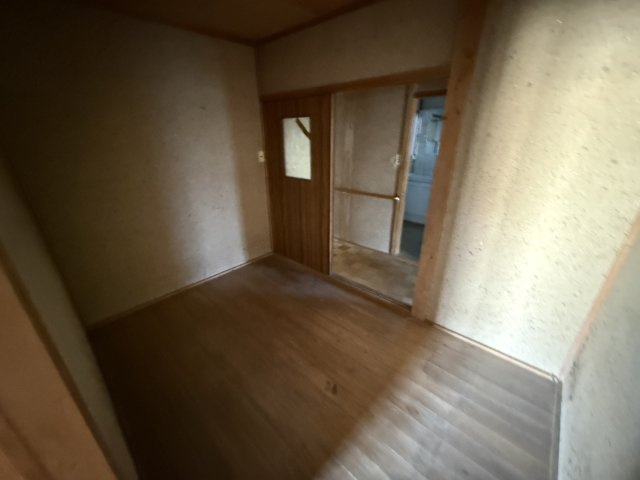 粟生新家　戸建住宅の洋室