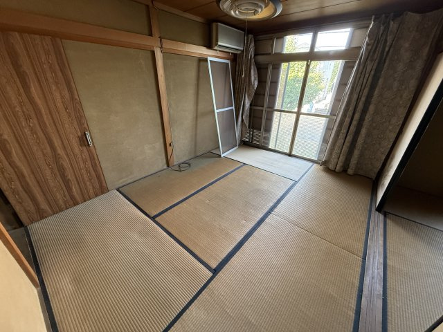 粟生新家　戸建住宅の和室