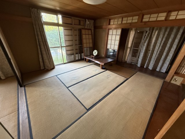 粟生新家　戸建住宅の和室