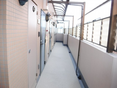 【ロビー】 | グリア・モトスミ