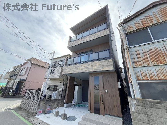 八潮市大瀬　新築戸建　全1棟の外観|省エネオール電化3階建て住宅！築後未入居物件