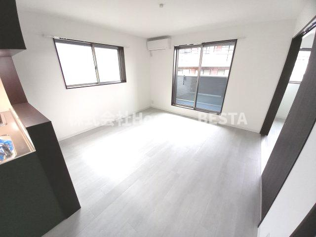 Maison Lumiereの居間・リビング