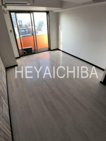 ヘリオドールの居間・リビング