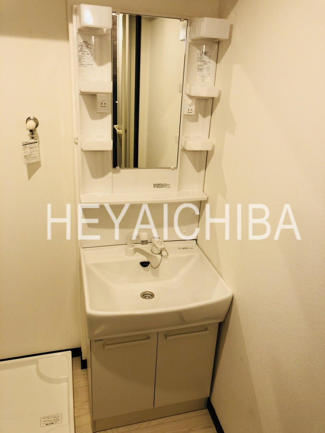 ヘリオドールの洗面所