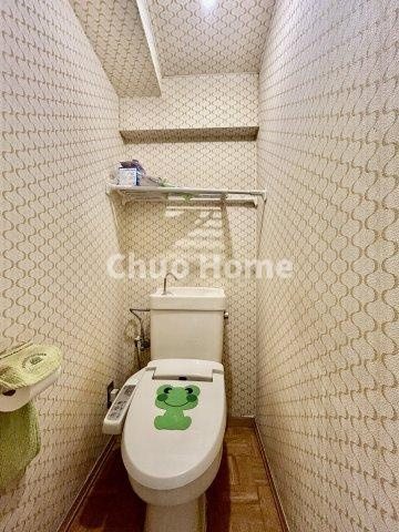 新小岩サマリヤマンションのトイレ|【トイレ】 温水洗浄便座機能付きトイレ。温水洗浄便座は清潔にお使いいただくための大切なアイテムです。