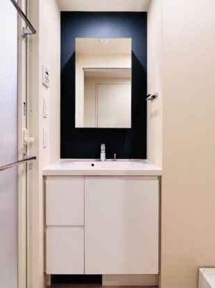 Ｂｒｉｌｌｉａ　ｉｓｔ　両国の独立洗面台