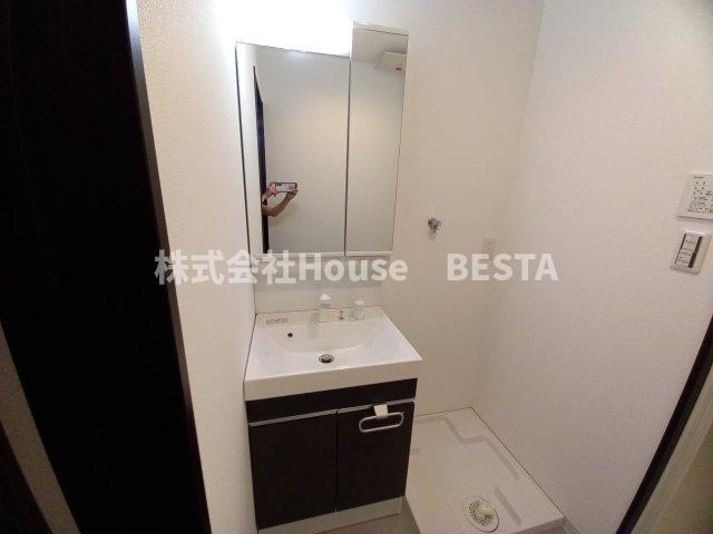 Maison Lumiereの独立洗面台