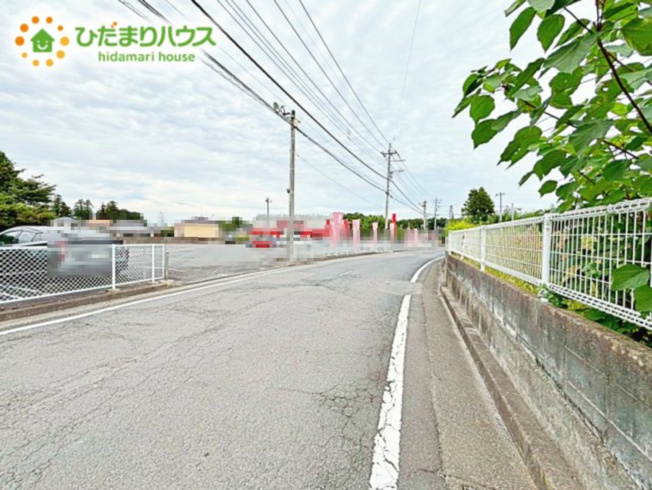 【前面道路含む現地写真】 | 水戸市渡里町第5　新築戸建　7号棟 | 落ち着いた住環境が魅力的です☆