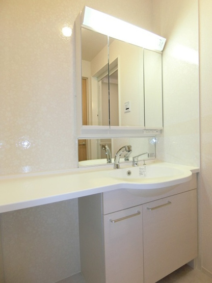 【洗面所】 | 鎌倉高野テラスハウス | 洗髪洗面化粧台