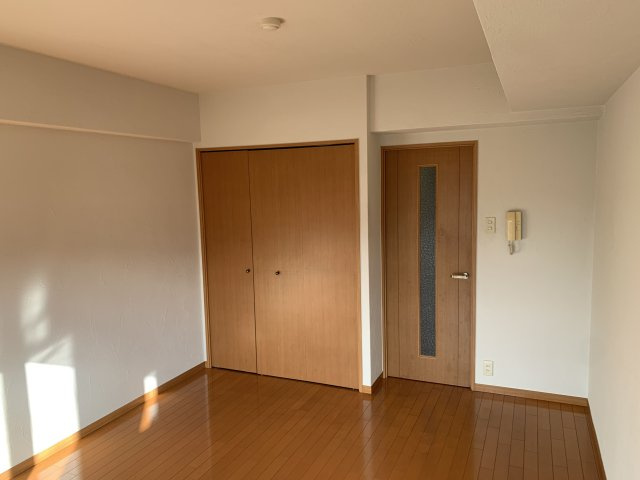 リッツ師岡5の居間・リビング