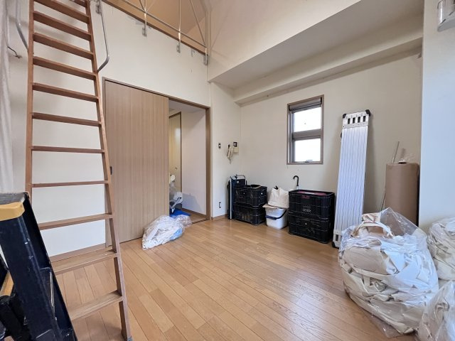 オルフェア我孫子Ⅲ番館の居間・リビング