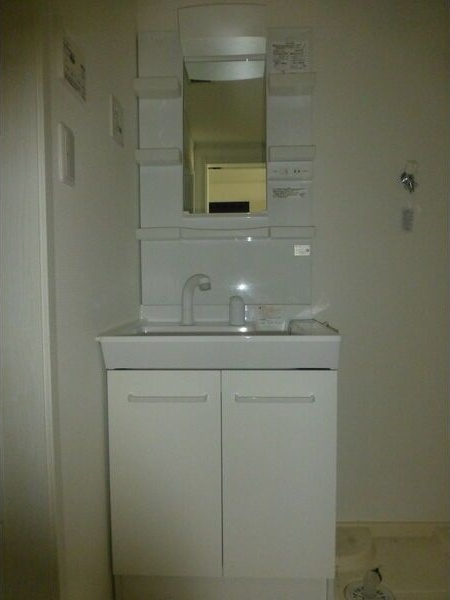 ノーチェ B棟の独立洗面台