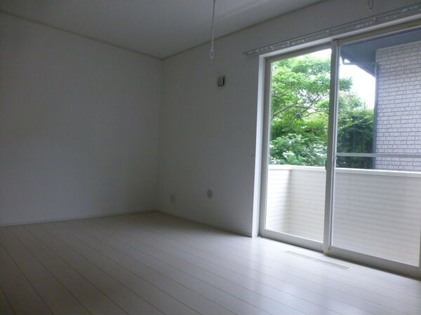 ノーチェ B棟の居間・リビング