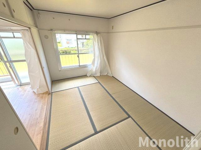 鶴山台36号棟の和室