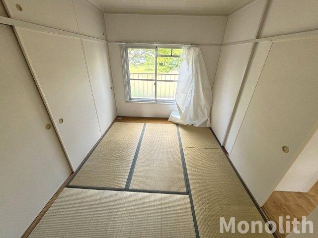 鶴山台36号棟の和室