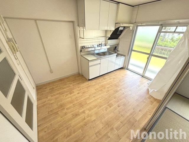 鶴山台36号棟の居間・リビング