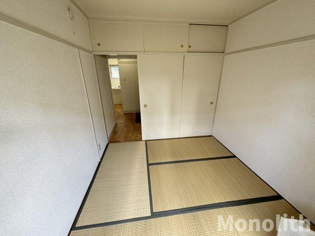 鶴山台36号棟の和室