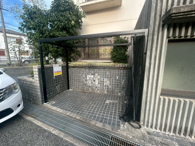 シェトワ西脇のエントランス