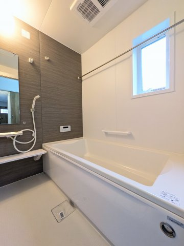 明石市大久保町山手台２丁目戸建２号棟の浴室