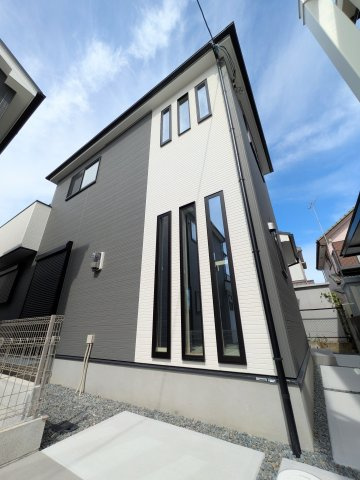 明石市大久保町山手台２丁目戸建２号棟の外観