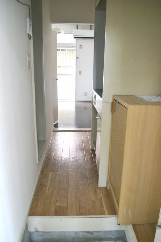 あるゾウパレス六軒町の玄関|毎日通る玄関はこちらです