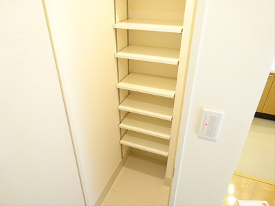 【玄関】 | ラグゼガーデン松原