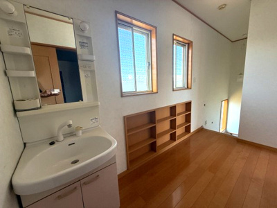 【洗面所】 | 【オール電化】神栖市知手中央8丁目中古戸建て