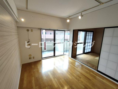 【居間・リビング】 | 朝日プラザ豊中旭丘弐番館