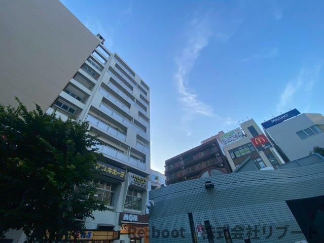 ファミリーコーポ南行商協ビルの周辺