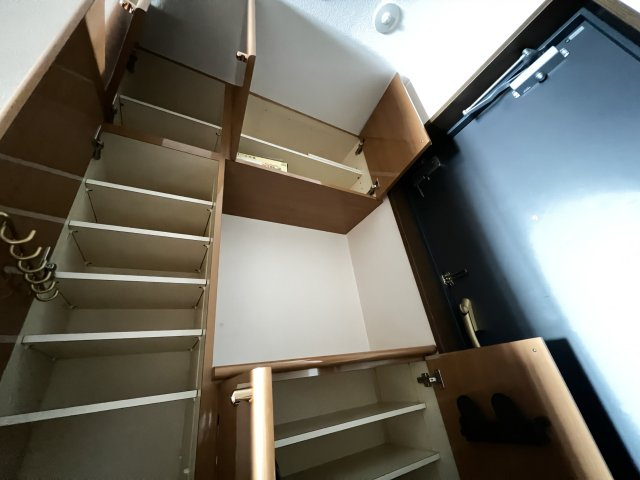 フォルツ南御座の収納