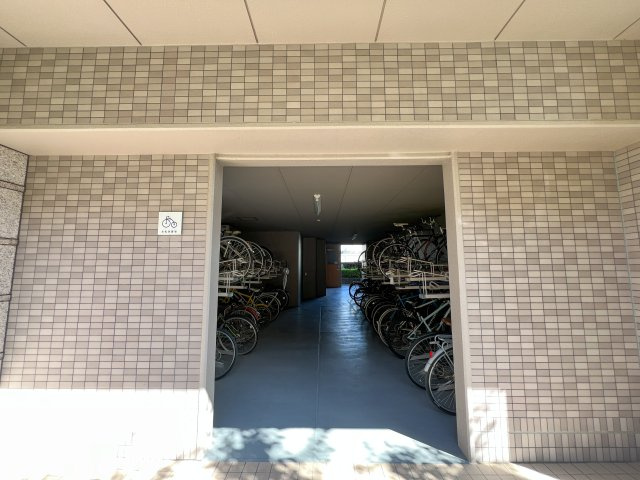 フォルツ南御座のエントランス