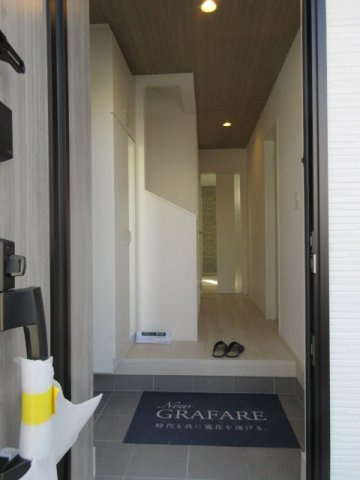 【仲介手数料無料】新築戸建　熊谷市上之2049-23（全2棟）の玄関