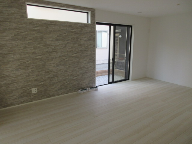 【仲介手数料無料】新築戸建　熊谷市上之2049-23（全2棟）の居間・リビング