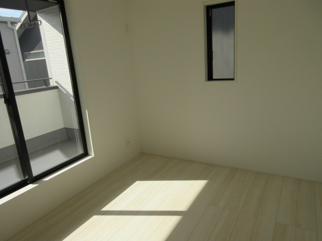 【仲介手数料無料】新築戸建　熊谷市上之2049-23（全2棟）の洋室