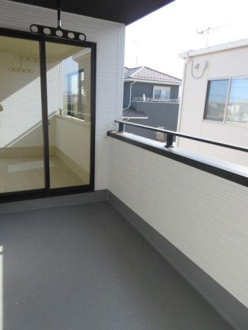 【仲介手数料無料】新築戸建　熊谷市上之2049-23（全2棟）のバルコニー