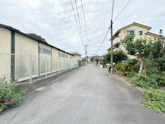 【前面道路含む現地写真】 | 川越市仙波町4丁目　建築条件なし売地　東武東上線『川越駅』徒歩15分　【仙波小学区】
