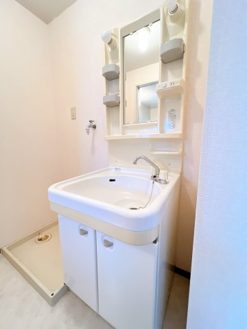 リヴェールの独立洗面台