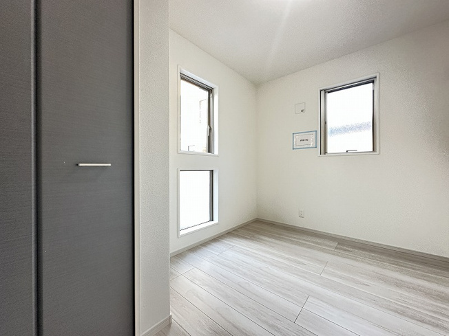 【洋室】 | 志木市柏町1丁目　新築一戸建住宅　全2棟　(志木本店) | 洋室4帖