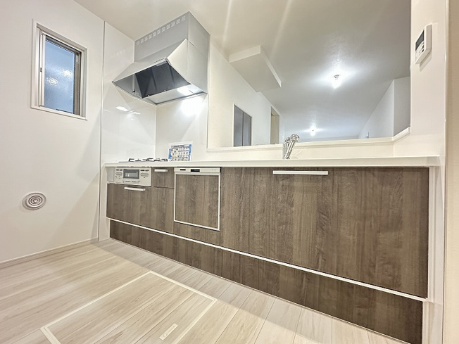 【キッチン】 | 志木市柏町1丁目　新築一戸建住宅　全2棟　(志木本店) | リビングを見渡せる対面キッチン