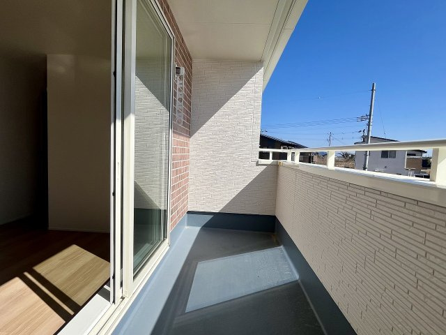 土佐市蓮池 -3期2棟2- 新築戸建てのバルコニー