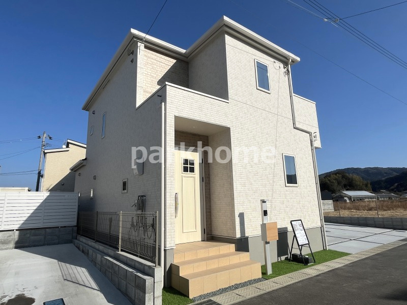 土佐市蓮池 -3期2棟2- 新築戸建ての外観|2026年2月中旬