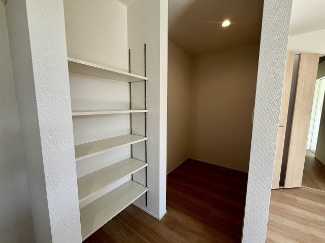 土佐市蓮池 -3期2棟2- 新築戸建ての収納