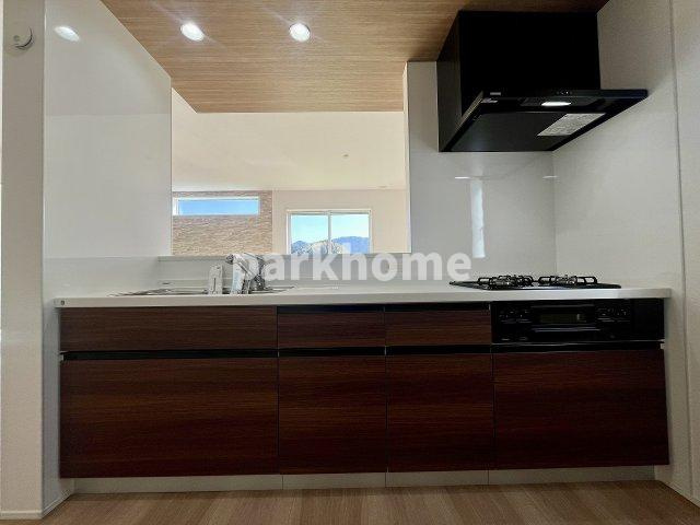 土佐市蓮池 -3期2棟2- 新築戸建てのキッチン