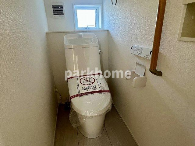 土佐市蓮池 -3期2棟2- 新築戸建てのトイレ
